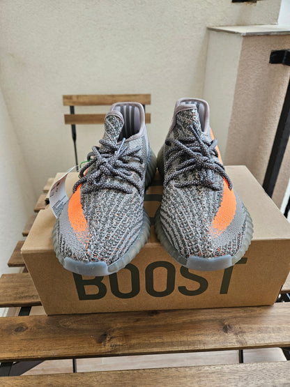 YEEZY Beluga