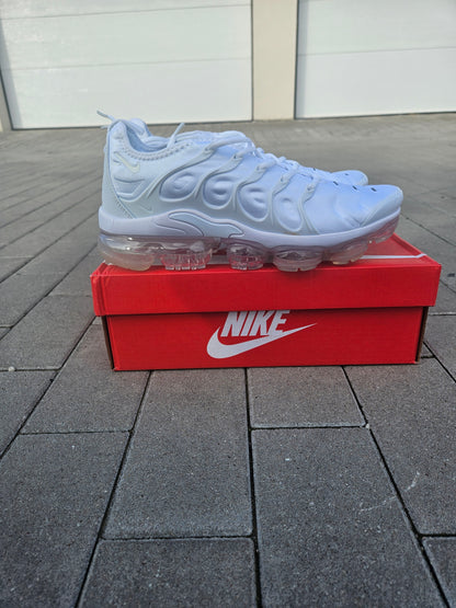 Nike Vapormax Plus White