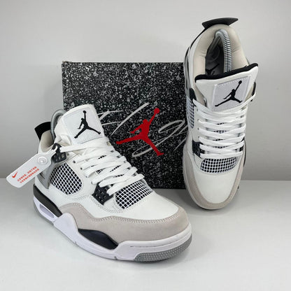 JORDAN 4 Retro Military BLACK