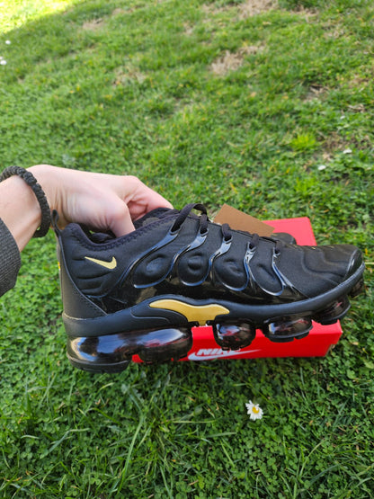 Vapormax Plus Black Gold