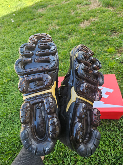 Vapormax Plus Black Gold