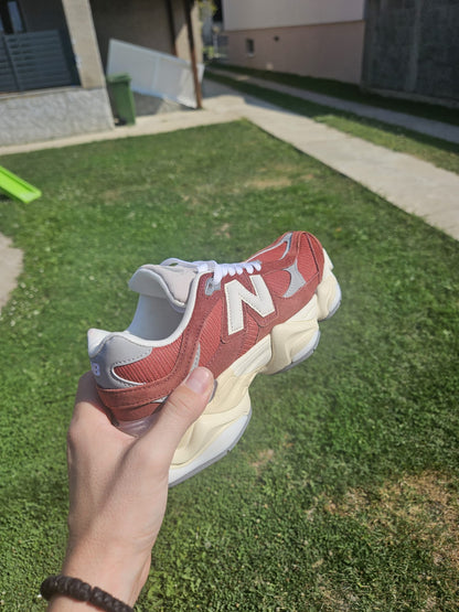 NEW BALANCE 9060