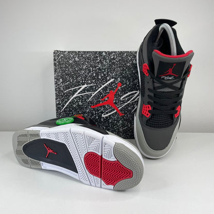 JORDAN 4 Retro Ultra Grey