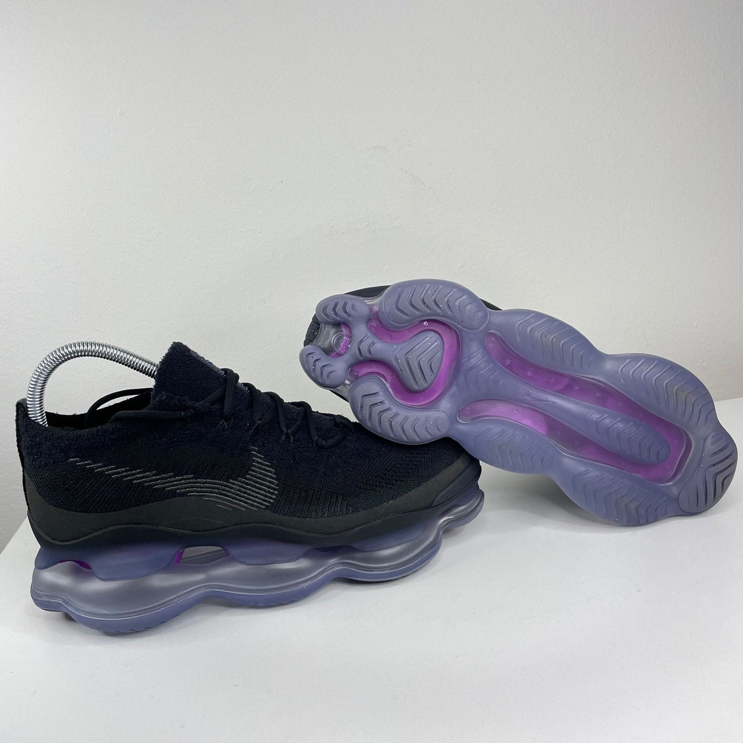 SCORPION Black And Persian Violet