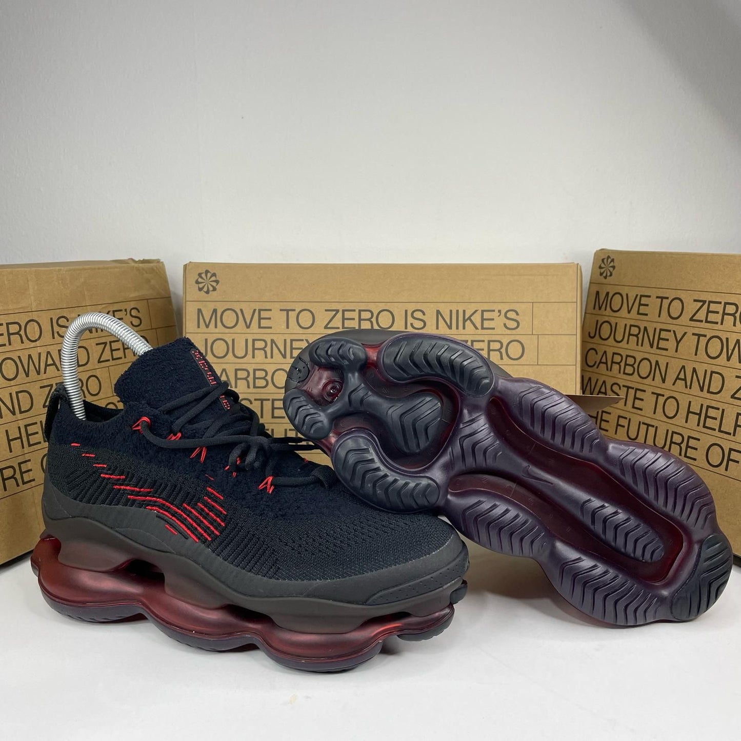 SCORPION Black University Red