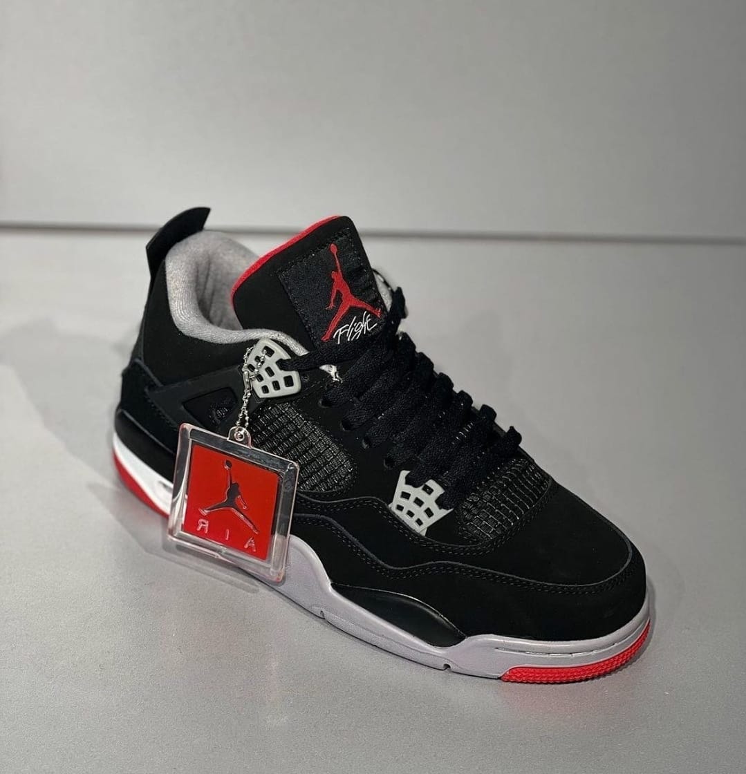Jordan 4 RETRO Bred