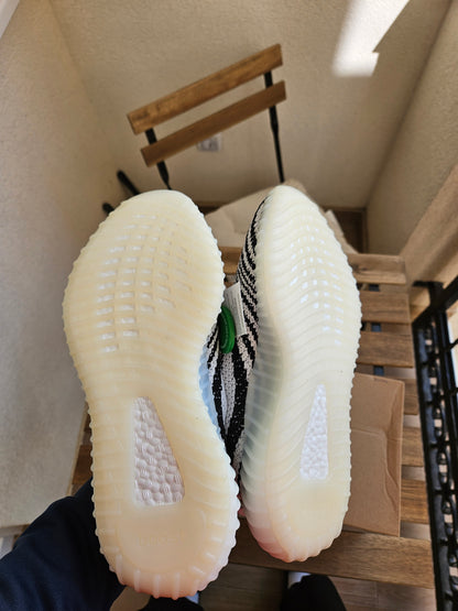 Yeezy Boost 350 V2 Zebra