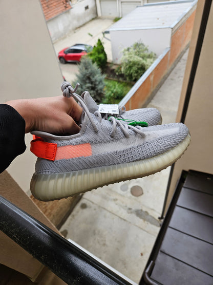 Yeezy Boost 350 V2 Tail Light