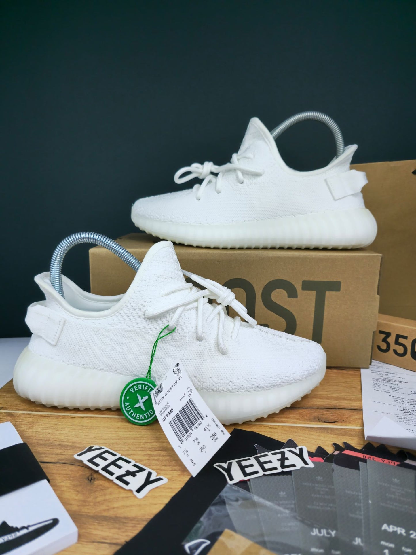 ADIDAS PATIKE Yeezy Cream