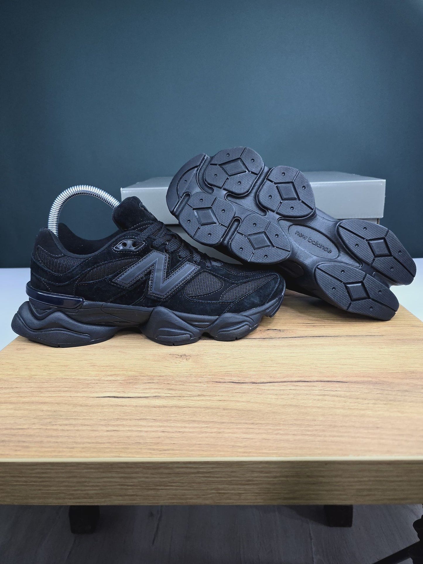 New Balance 9060 (black)