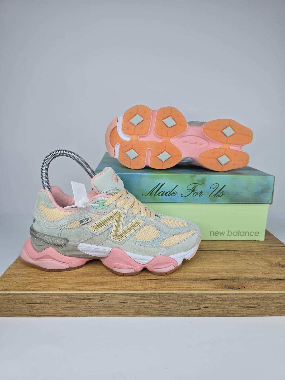 New Balance 9060 (orange-yellow)