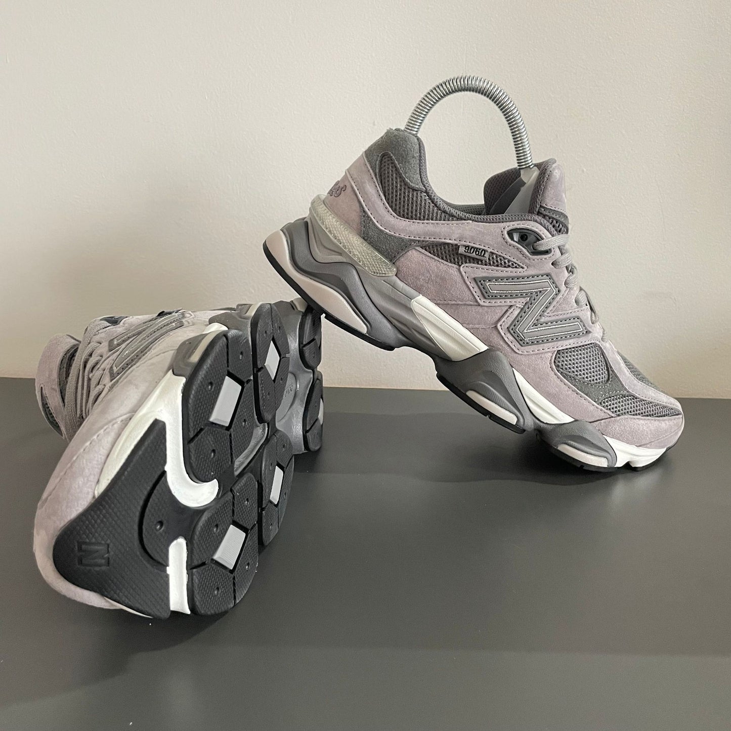 New Balance 9060 (gray)