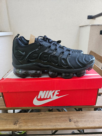 VAPORMAX Plus Triple Black