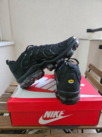 VAPORMAX Plus Triple Black