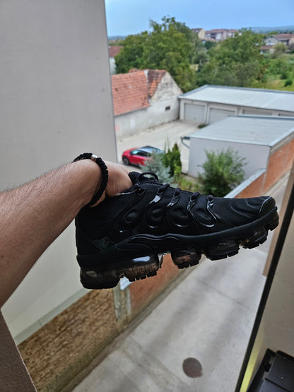 VAPORMAX Plus Triple Black