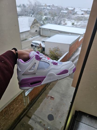 JORDAN 4 Retro Pink Oreo