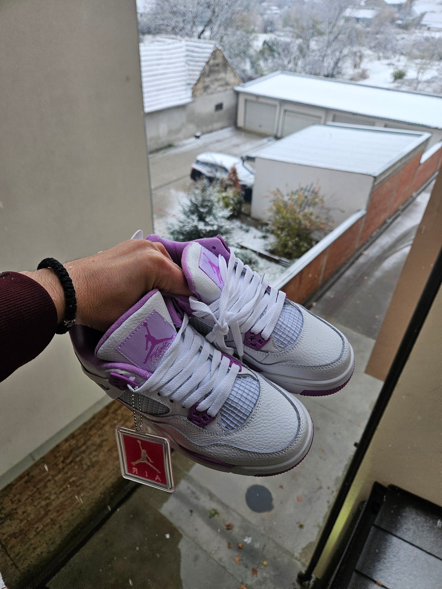 JORDAN 4 Retro Pink Oreo