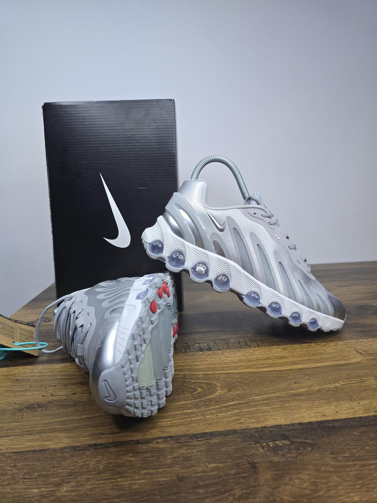 Air Max DN8 Metallic Silver